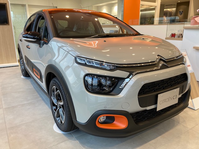 CITROEN C3 MODERN SALON 展示しています！