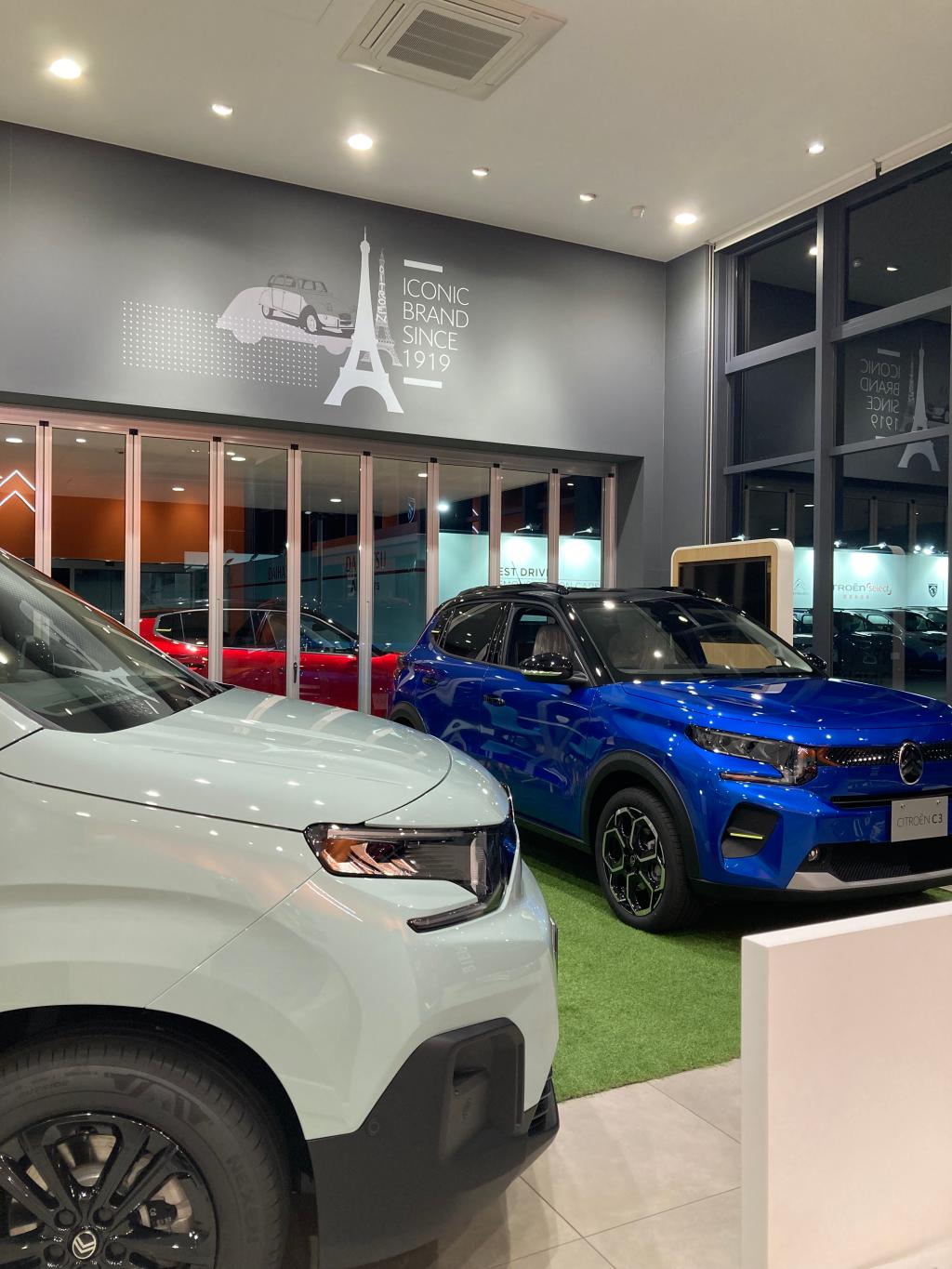 BERLINGO LONG Fair ＆アクアグリーン5人乗り展示中！